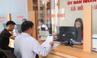 UBND cấp xã được sắp xếp gồm chủ tịch, 2 phó chủ tịch